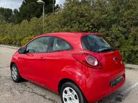 Usado Ford Ka 69 CV (50 kW) 2015 Rojo Berlina