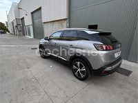 Usado Peugeot 3008 GT 130 CV (95 kW) 2023 Gris / plata SUV