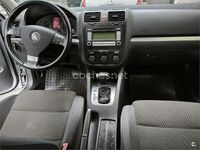 Usado VW Jetta Advance 105 CV (77 kW) 2009 Gris / plata Berlina