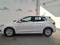 Usado Skoda Fabia 80 CV (58 kW) 2022 Blanco Berlina