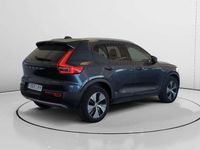 Käytetty Volvo XC40 Momentum 163 HP (119 kW) 2021 Valkoinen Katumaasturi