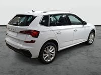 Usado Skoda Kamiq Selection 115 CV (84 kW) 2025 Blanco luna metalizado SUV