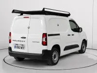 Usado Peugeot Partner 102 CV (75 kW) 2024 Blanco Monovolumen