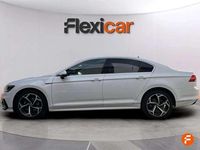 Usado VW Passat R-line 150 CV (110 kW) 2021 Blanco Berlina