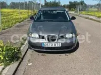 Usado Seat Ibiza Stella 64 HP (47 kW) 2002 Bege Citadino