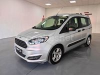Usado Ford Tourneo Courier Trend 75 CV (55 kW) 2015 Gris / plata Monovolumen