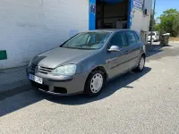 Usado VW Golf IV Sportline 115 CV (84 kW) 2005 Gris / plata Berlina