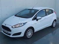 Usado Ford Fiesta Trend 95 CV (69 kW) 2016 Blanco Berlina