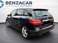 Usado Mercedes B180 122 CV (89 kW) 2013 Negro Monovolumen