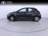 Usado Toyota Yaris Hybrid Active 116 CV (85 kW) 2025 Negro Berlina