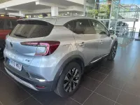 Usado Renault Captur Techno 145 CV (106 kW) 2023 Gris / plata SUV