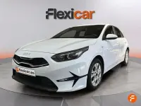 Usado Kia Ceed 136 CV (100 kW) 2023 Blanco Utilitario