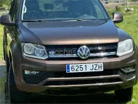 Usado VW Amarok Highline 204 CV (150 kW) 2017 Granate Pickup/Camioneta