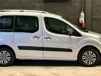 Usado Peugeot Partner Tepee Style 100 CV (73 kW) 2016 Gris / plata Monovolumen