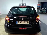 Usado Peugeot 208 Access 75 CV (55 kW) 2017 Negro Utilitario