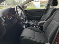 Usado Toyota Avensis Sol 129 CV (94 kW) 2007 Granate Berlina