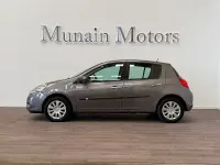 Usado Renault Clio II 85 CV (62 kW) 2010 Gris / plata Berlina