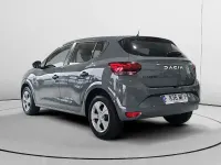 Usado Dacia Sandero Essentiel 101 HP (74 kW) 2023 Cinzento Sedan
