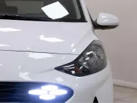 Usado Hyundai i10 64 CV (47 kW) 2025 Blanco Utilitario