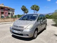 Usado Citroën Xsara Picasso Exclusive 95 CV (69 kW) 2004 Beige Monovolumen