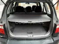 Usado Kia Carens LX 112 CV (82 kW) 2006 Negro Monovolumen