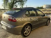Usado Seat Leon FR 150 CV (110 kW) 2004 Gris / plata Utilitario