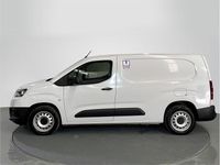 Usado Toyota Proace City City 131 CV (96 kW) 2024 Blanco polar Monovolumen