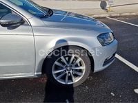 Usado VW Passat Advance 140 CV (102 kW) 2012 Gris / plata Berlina
