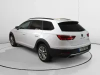 Usado Seat Leon 4Drive 150 CV (110 kW) 2018 Blanco Familiar
