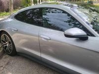 Usado Porsche Taycan 4S 389 kW (530 CV) 2021 Plateado Berlina