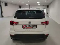 Używany Seat Arona Style 114 KM (83 kW) 2019 Biały SUV
