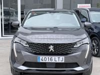 Usado Peugeot 3008 Allure 130 CV (95 kW) 2022 Gris / plata SUV