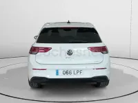 Usado VW Golf VIII Life 115 CV (84 kW) 2021 Blanco Berlina