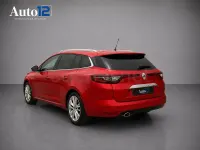 Usado Renault Mégane GrandTour Zen 130 CV (95 kW) 2017 Granate Familiar