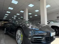 Usado Porsche Panamera 4 Executive 462 CV (339 kW) 2019 Gris / plata Berlina