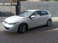 Usado VW Golf VIII Life 150 HP (110 kW) 2020 Branco Sedan