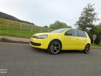 Usado VW Golf VI Sport 105 CV (77 kW) 2009 Amarillo Utilitario
