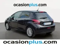 Usado Peugeot 208 Signature Sky 82 CV (60 kW) 2019 Negro Utilitario