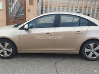 Usado Chevrolet Cruze LS 163 CV (119 kW) 2012 Beige Berlina