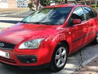 Usado Ford Focus Trend 115 CV (84 kW) 2006 Rojo Berlina