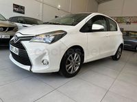 Usado Toyota Yaris Active 90 CV (66 kW) 2015 Blanco Utilitario