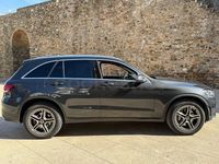 Usado Mercedes GLC300 245 HP (180 kW) 2021 Cinzento SUV