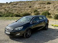Usado Opel Astra Sport 160 CV (117 kW) 2011 Negro Familiar