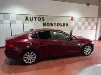 Usado Jaguar XE Pure 180 CV (132 kW) 2016 Rojo Berlina