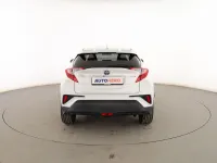 Usado Toyota C-HR Advance 122 CV (89 kW) 2018 Blanco SUV