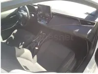 Usado Toyota Corolla Active 122 CV (89 kW) 2022 Blanco Familiar
