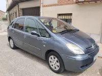 Usado Citroën Xsara Picasso Exclusive 92 CV (67 kW) 2006 Gris / plata Monovolumen