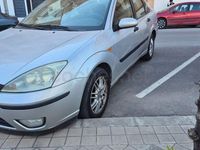 Usado Ford Focus Ambiente 90 CV (66 kW) 2002 Gris / plata Berlina