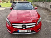 Usado Mercedes GLA200 AMG line 136 CV (100 kW) 2016 Rojo SUV