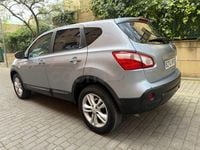 Usado Nissan Qashqai Acenta 130 HP (95 kW) 2013 Castanho SUV